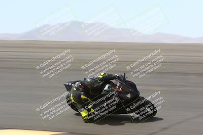 media/Apr-10-2022-SoCal Trackdays (Sun) [[f104b12566]]/Bowl (11am)/